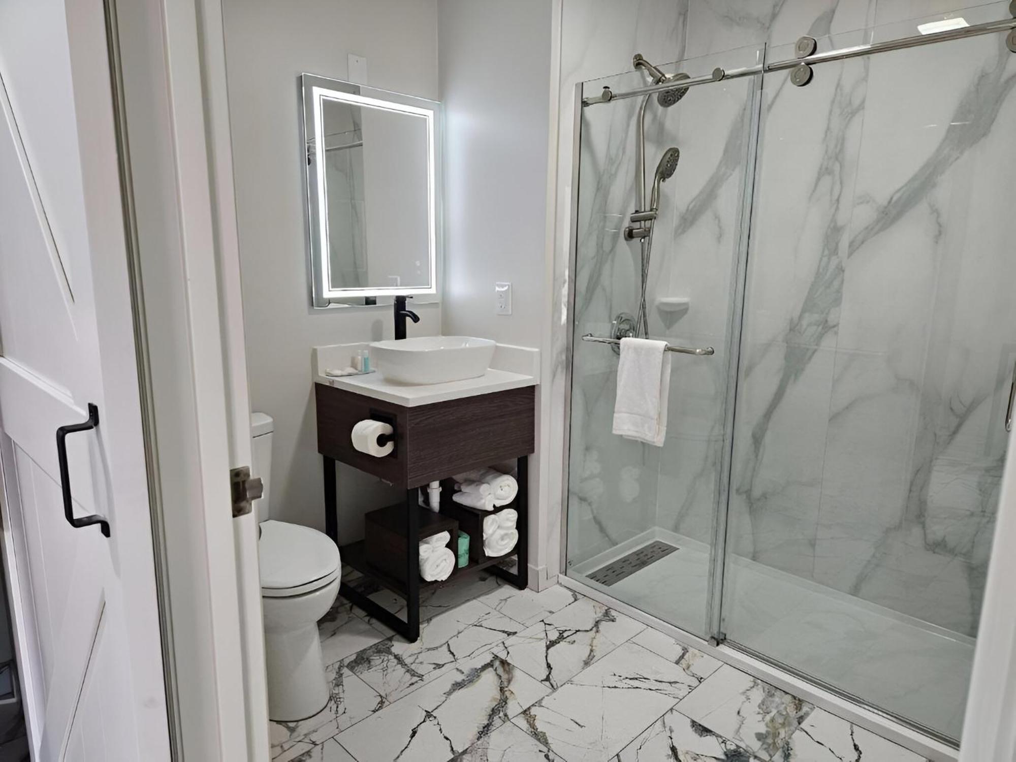 Quality Inn & Suites Columbia Harbison מראה חיצוני תמונה