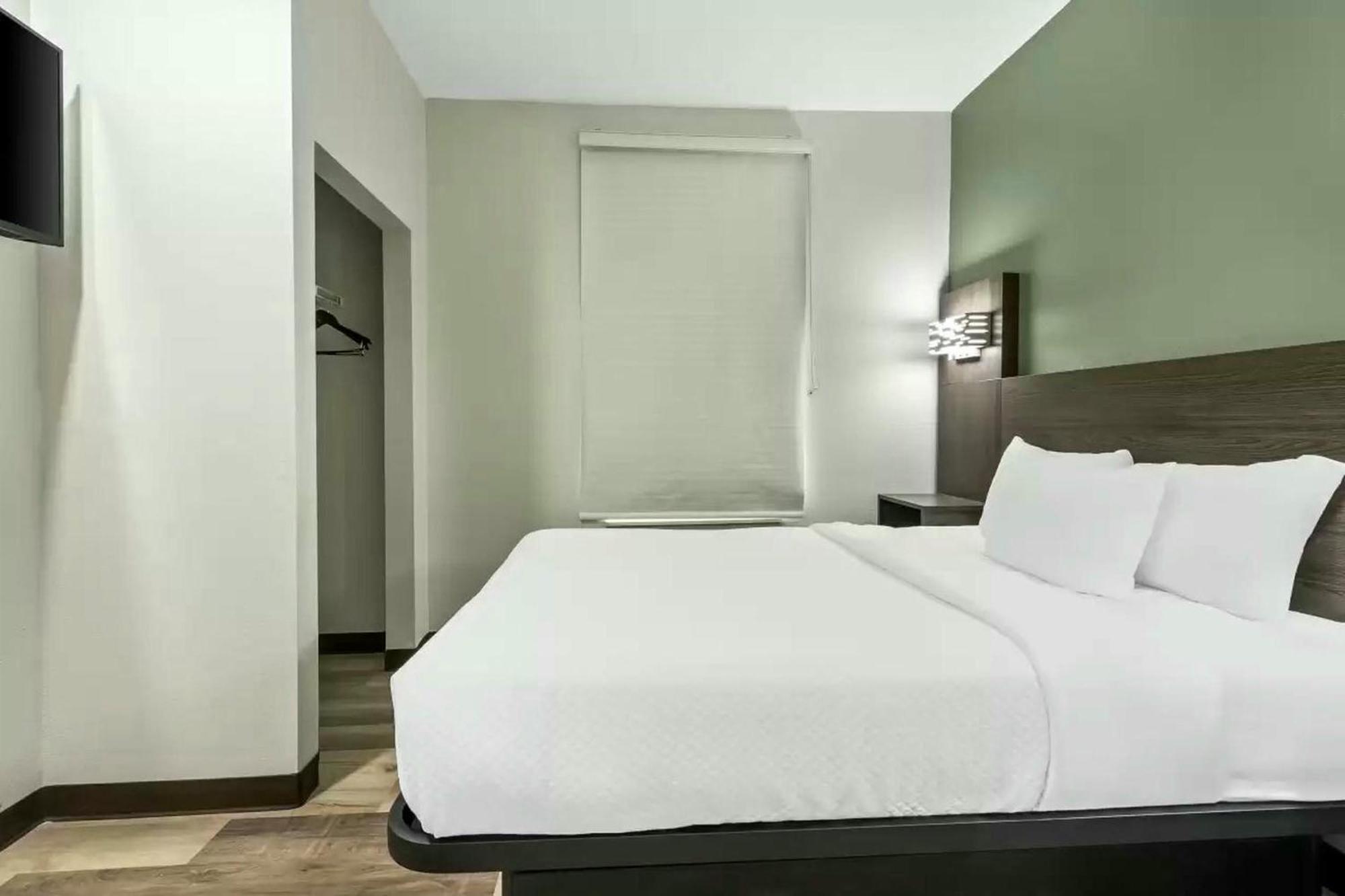Quality Inn & Suites Columbia Harbison מראה חיצוני תמונה