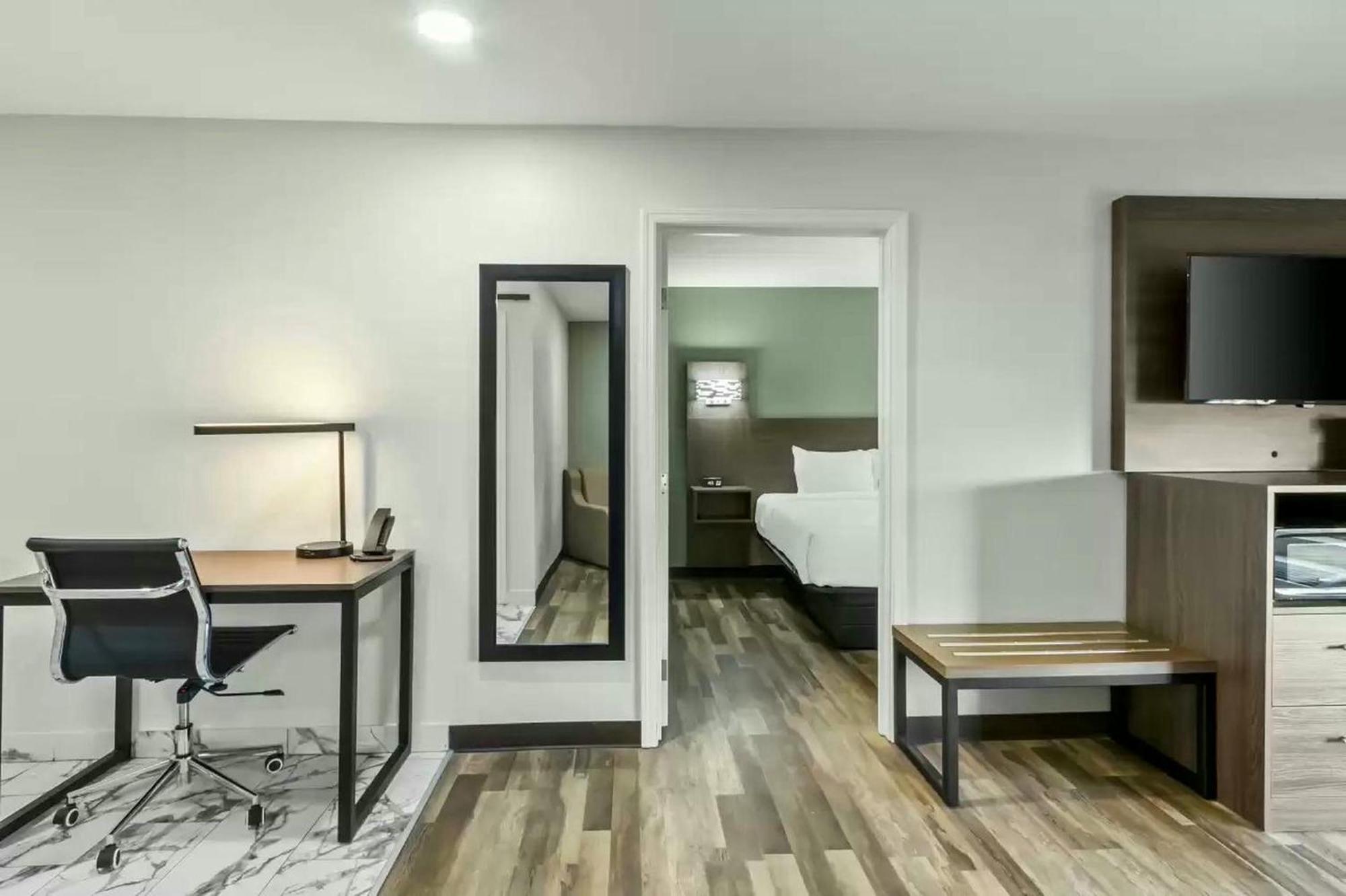 Quality Inn & Suites Columbia Harbison מראה חיצוני תמונה
