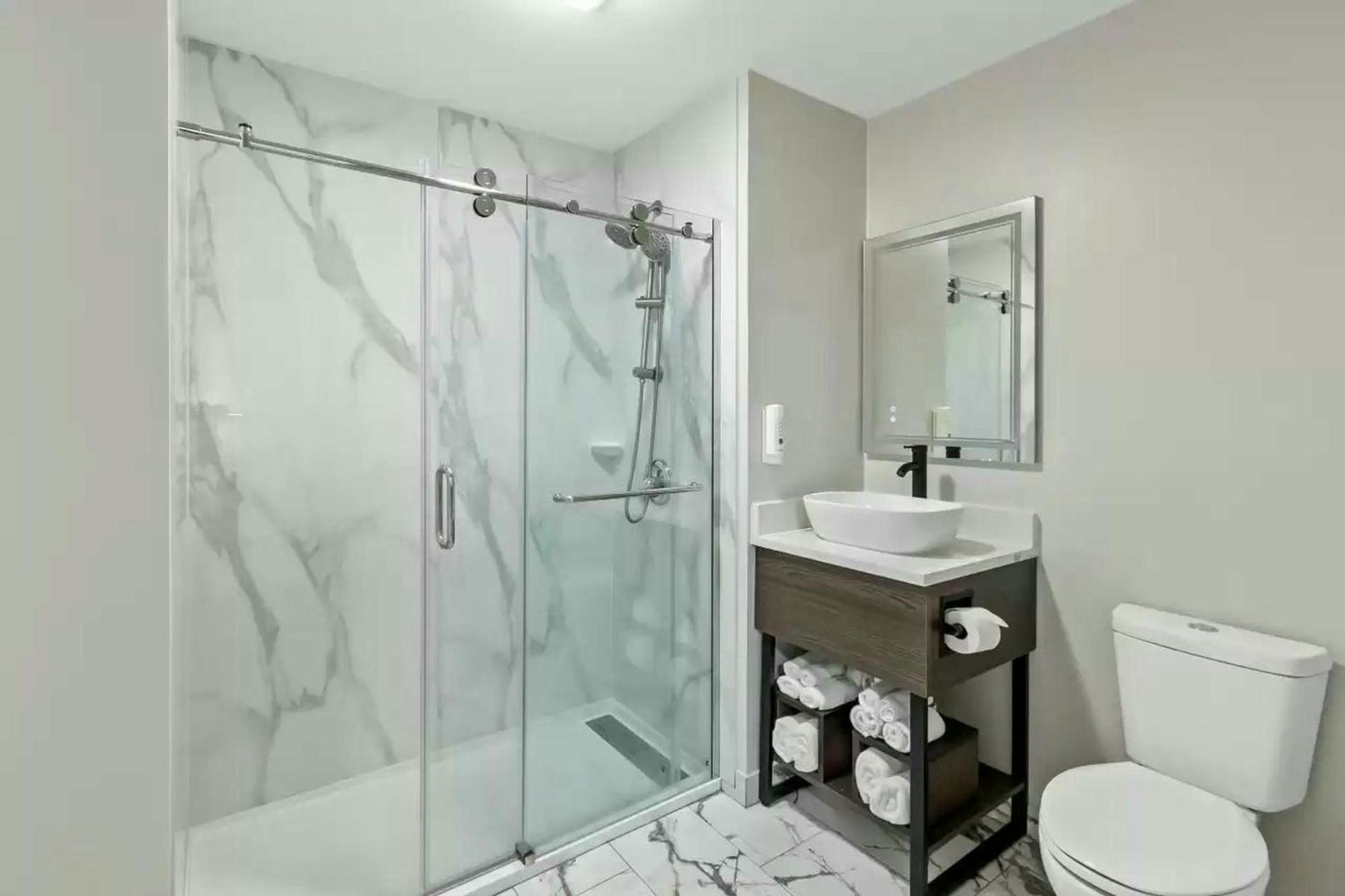 Quality Inn & Suites Columbia Harbison מראה חיצוני תמונה