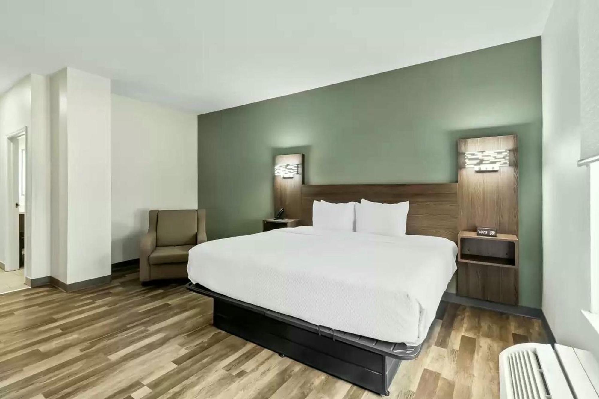 Quality Inn & Suites Columbia Harbison מראה חיצוני תמונה